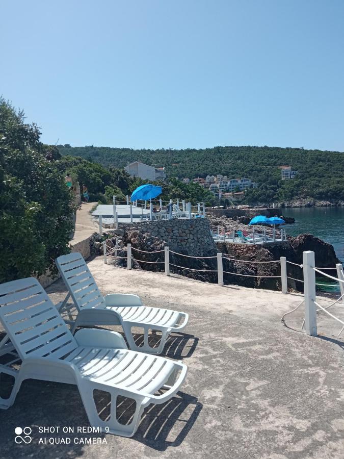 Apartmani Lux Sea Утєха Екстер'єр фото
